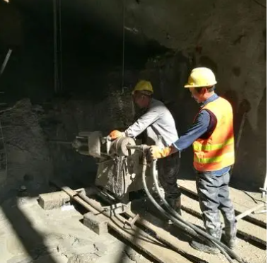 信州水下抗分散灌浆料特点 水下不分散注浆料介绍